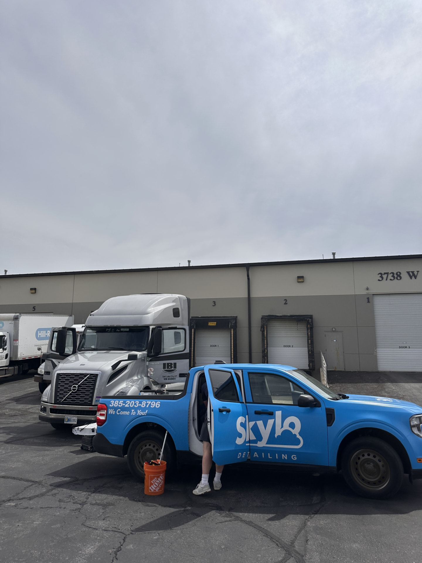 Trucks & Semis